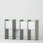 幅132.5cm × 高さ80cmのモジュラーシェルフ・可動棚｜モスグレー（落ち着いたグレー）｜仕切り棚やキッチンボード、両面キャビネット、店舗什器に