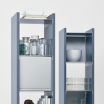 幅35cm × 高さ146.5cmのモジュラーシェルフ・可動棚｜ブルーグレー（薄いブルー）｜スリムな収納棚。飾り棚や本棚、キッチンラックとして