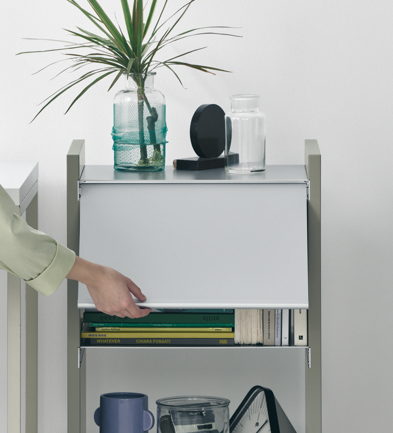 幅45cmモジュール（Shelf 45）用フラップ扉｜着脱式で、棚の両面に使えます