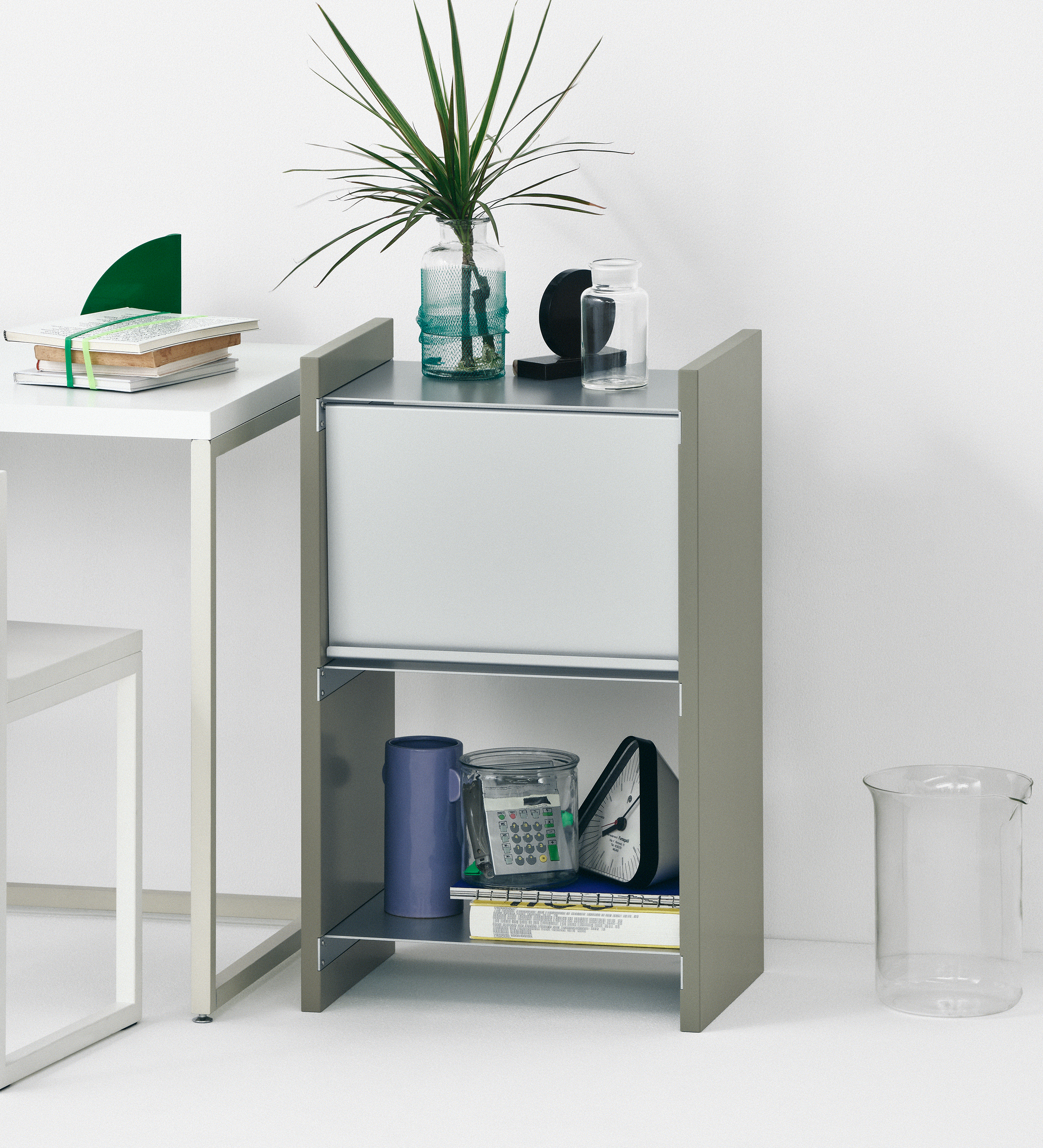 幅50cm  × 高さ80cmのモジュラーシェルフ・可動棚｜モスグレー（落ち着いたグレー）｜キッチンラック、サイドボード、小さな収納に